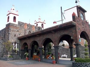 Señor del Calvario Church & Cave Chapel