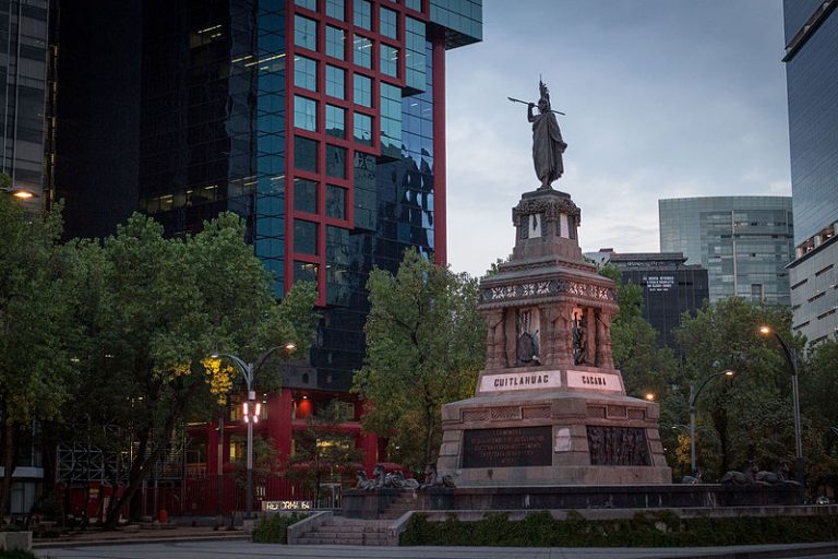 Monumento y Glorieta a Cuauhtémoc