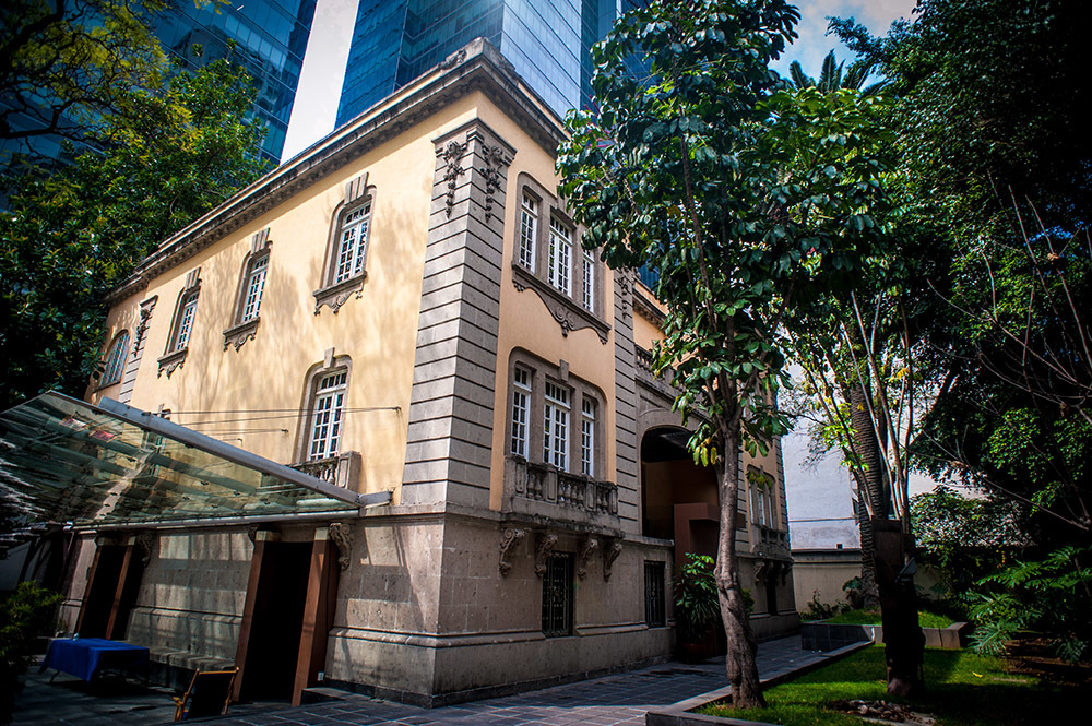 Casa de Francia Cultural Center