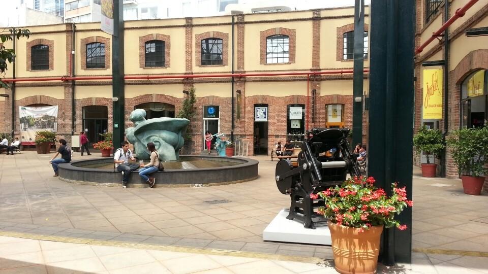 Plaza Loreto Shopping Center