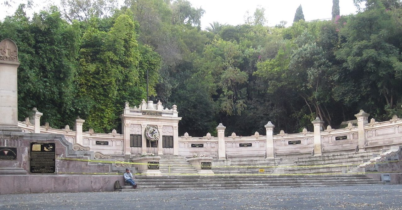 Tribuna Monumental, Chapultepec