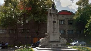 Vicente Rocafuerte Monument