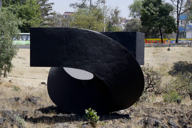 Janus de Clement Meadmore