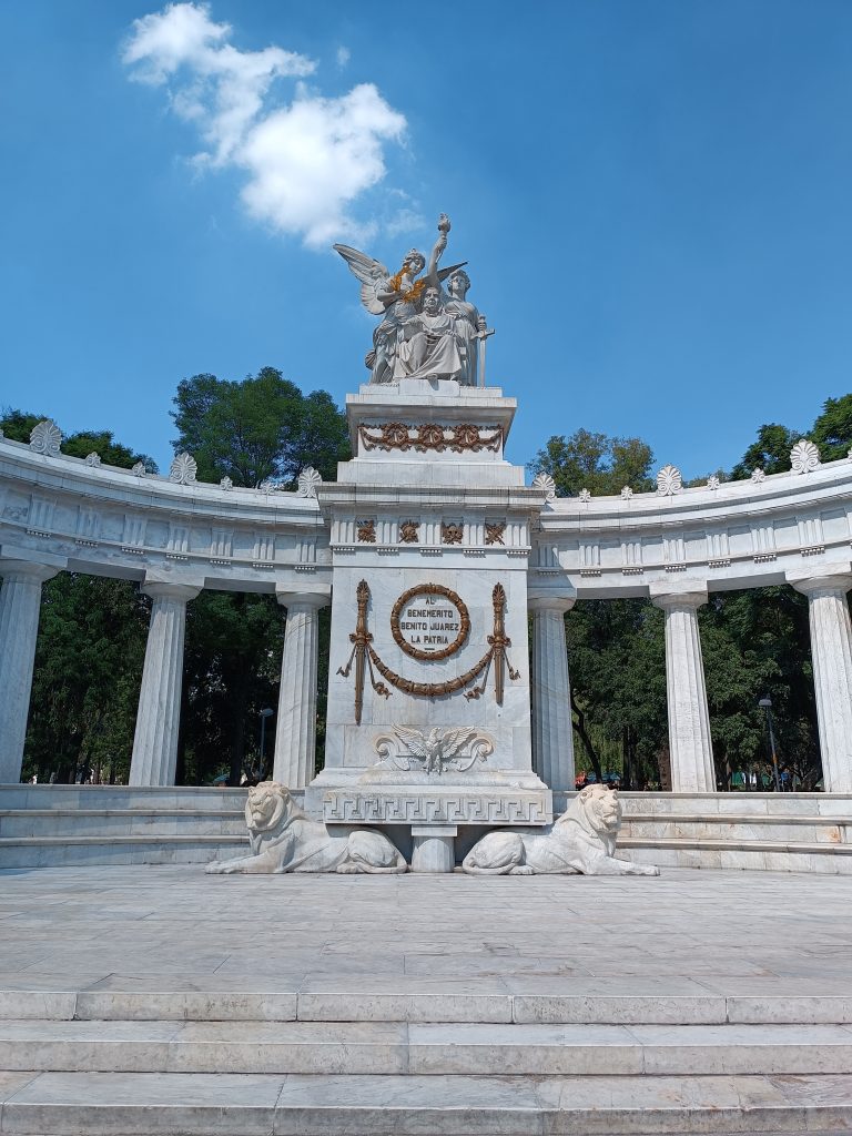 Hemiciclo a Benito Juárez