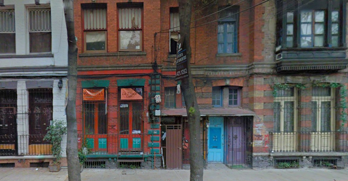Revuelta Queer House